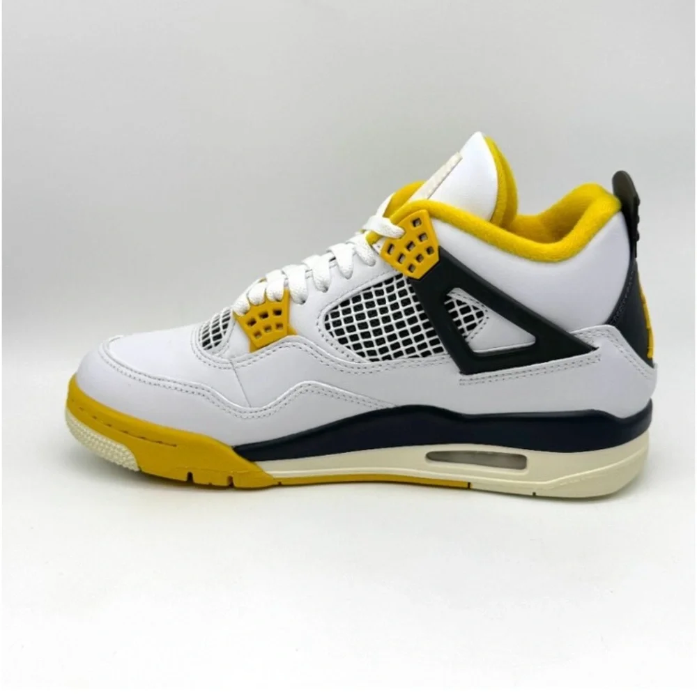 Jordan Retro 4 - Picture 3 of 5